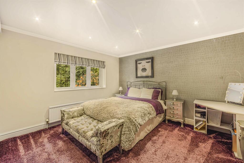 5 bedroom detached house for sale in Delahays Drive, Hale, WA15